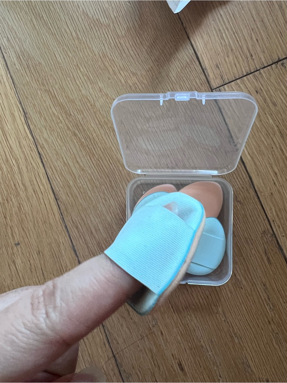 Mini Makeup Sponge Set - Picture 2 of 3